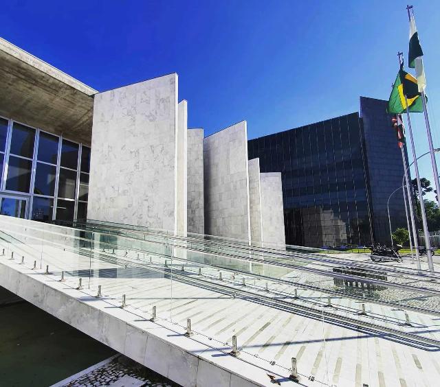 Sede do Tribunal de Contas do Estado do Paraná